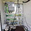 同款两台上海鼎亚855立式加工中心，三菱M80系统、三轴.
